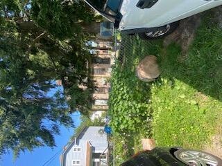 423 e 17th3