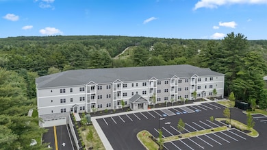 10100 S Willow St unit 214, Manchester, NH 03103 - photo 2