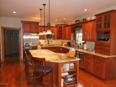 2029 Vincent Ave, Watsontown, PA 17777 - photo 6