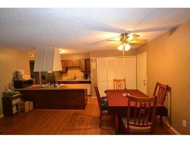 1612 NE 4th St, Moore, OK 73160 - photo 5