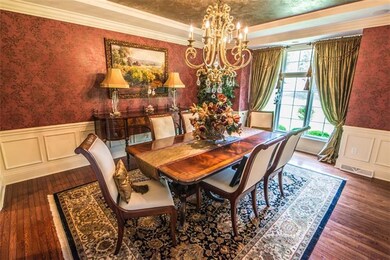 DINING ROOM - HARDWOOD FLOORS, CROWN MOLDING, CUST