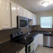 35 B 10th St kitchen