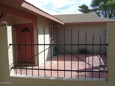 2238 Courtyard