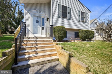 2116 Sunbriar Ln, Gwynn Oak, MD 21207 - photo 3