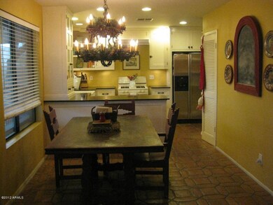 Dine-in Kitchen