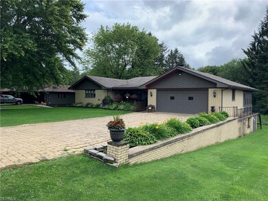 15901 Vale St, East Liverpool, OH 43920 - photo 2