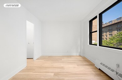 Gramercy Arms unit 9H, New York, NY 10003 - photo 4