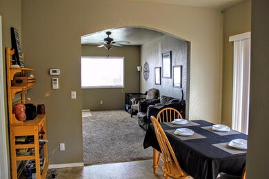 917 Narregan St, Medford, OR 97501 - photo 6