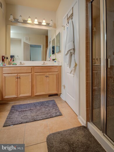 22712 Verde Gate Terrace, Ashburn, VA 20148 - photo 3