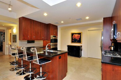 013_Kitchen