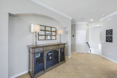 3165 Aviamar Cir #202, Naples, FL 34114