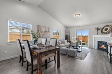 Clearwater - Living and Dining