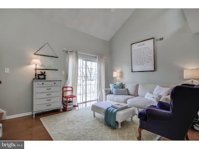 1208B Yarmouth Ln unit 1208, Mount Laurel, NJ 08054 - photo 5