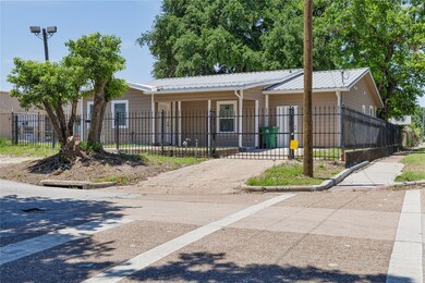 4715 Chapman St, Houston, TX 77009 - photo 3