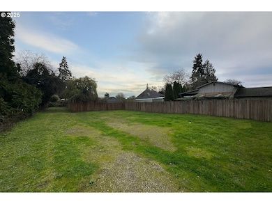 1610 SE Courtney Ave, Milwaukie, OR 97222 - photo 5