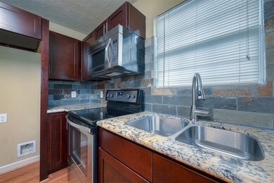 3505 Mount Pleasant St, Houston, TX 77021 - photo 5