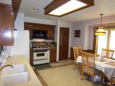 607 Bob Link St, Magnolia, TX 77355 - photo 7