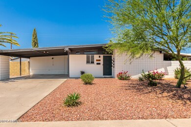 3640 W Lawrence Ln, Phoenix, AZ 85051 - photo 2