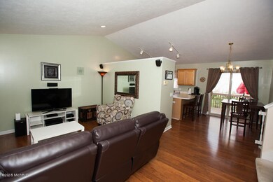 1630 Waldorn Ave NE, Grand Rapids, MI 49505 - photo 3