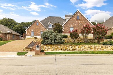 933 Crestview Dr, Bedford, TX 76021 - photo 4