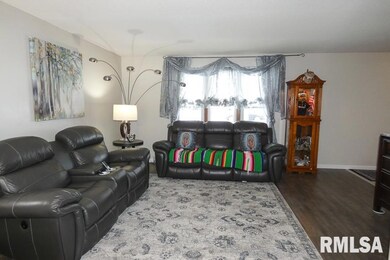 435 Longbow Dr, Peoria, IL 61604 - photo 5