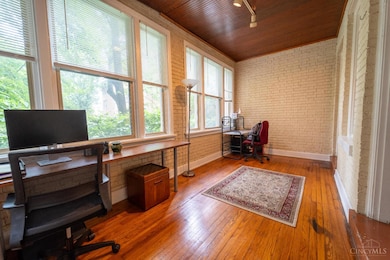 3896 Reading Rd, Cincinnati, OH 45229 - photo 7