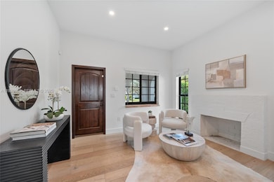 917 Granada Groves Ct, Coral Gables, FL 33134 - photo 4