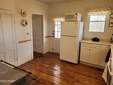 765 Stock Farm Rd, Lake Ariel, PA 18436 - photo 4