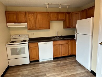 32 State St unit B12, Attleboro, MA 02703 - photo 3