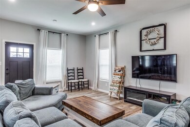 112 S Agnew St, Boyd, TX 76023 - photo 3