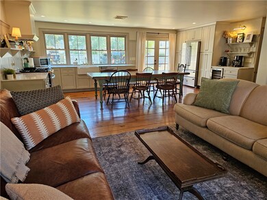 35 Harkness St, Providence, RI 02909 - photo 4