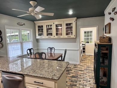 4426 Woodcrest Dr, Albany, GA 31721 - photo 6