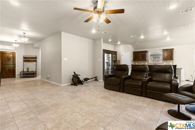 1034 Declaration Dr, Copperas Cove, TX 76522 - photo 5