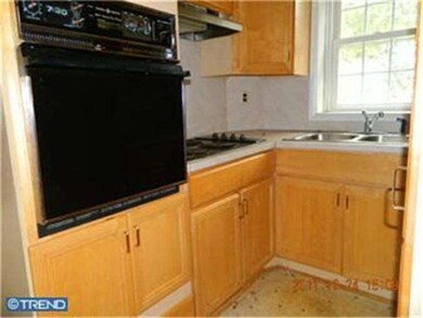 32 E Providence Rd, Lansdowne, PA 19050 - photo 6