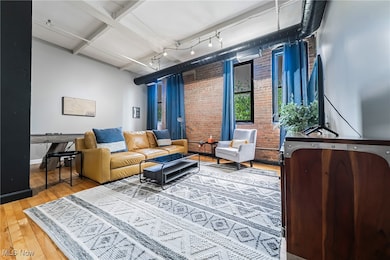 Apartment 92 Water Street unit 305, Cleveland, OH 44113 - photo 3