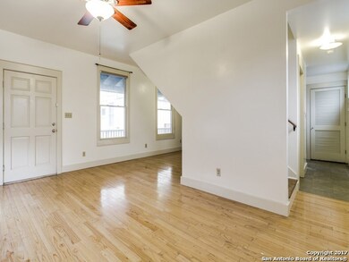 418 Clay St unit 601, San Antonio, TX 78204 - photo 4