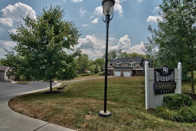 8 Holmgren Dr, Stroudsburg, PA 18360 - photo 3