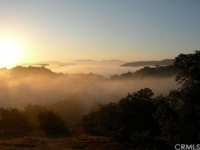 Morning fog in De Luz- This lot is surrounded by b