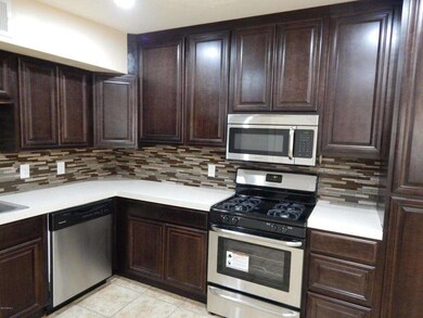 Kitchen 2 (2)