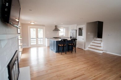 View looking from left corner of living room ... d