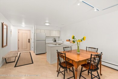 Dining/Kitchen