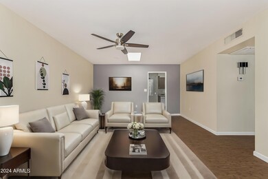 13808 N Garden Court Dr, Sun City, AZ 85351 - photo 5