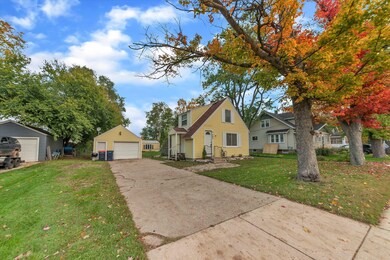 793 E 8th St, Holland, MI 49423 - photo 2