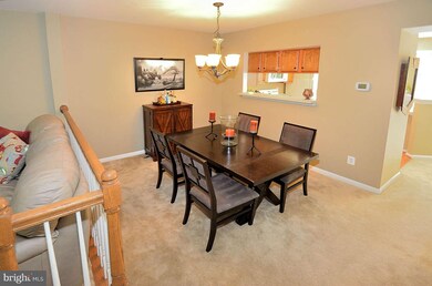 14006 Winding Ridge Ln, Centreville, VA 20121 - photo 6