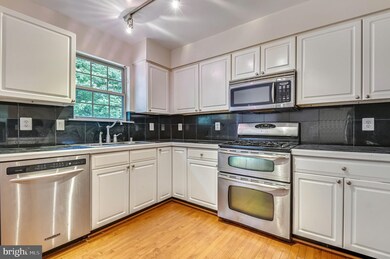 9823 Sherwood Farm Rd, Owings Mills, MD 21117 - photo 3