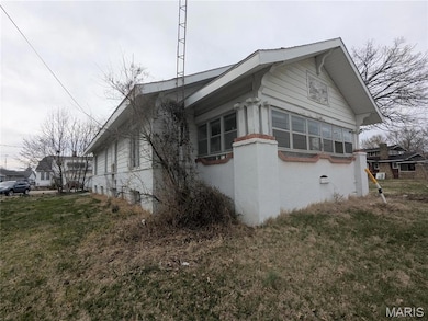 226 N Lincoln Blvd unit 1, Centralia, IL 62801 - photo 2