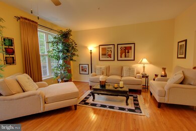 7340 Rocky Creek Dr unit 20, Columbia, MD 21046 - photo 2