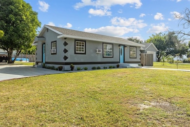 513 5th St S, Dundee, FL 33838 - photo 3