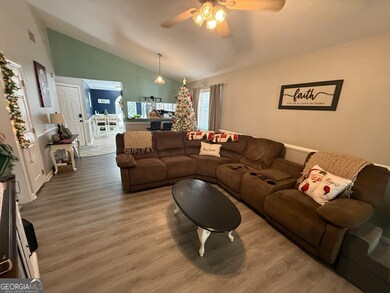 2203 Windsor St, Saint Marys, GA 31558 - photo 5