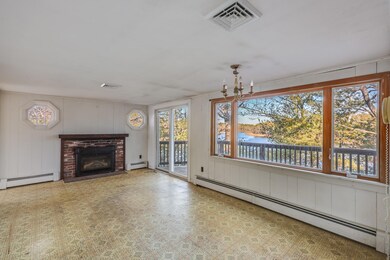 Dining Room w/ Gas Fireplace